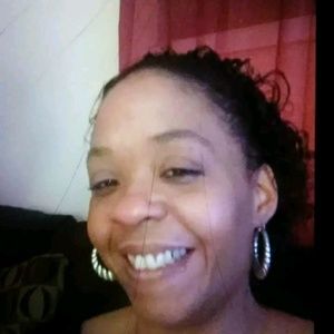 Meet your Posher, Alisa